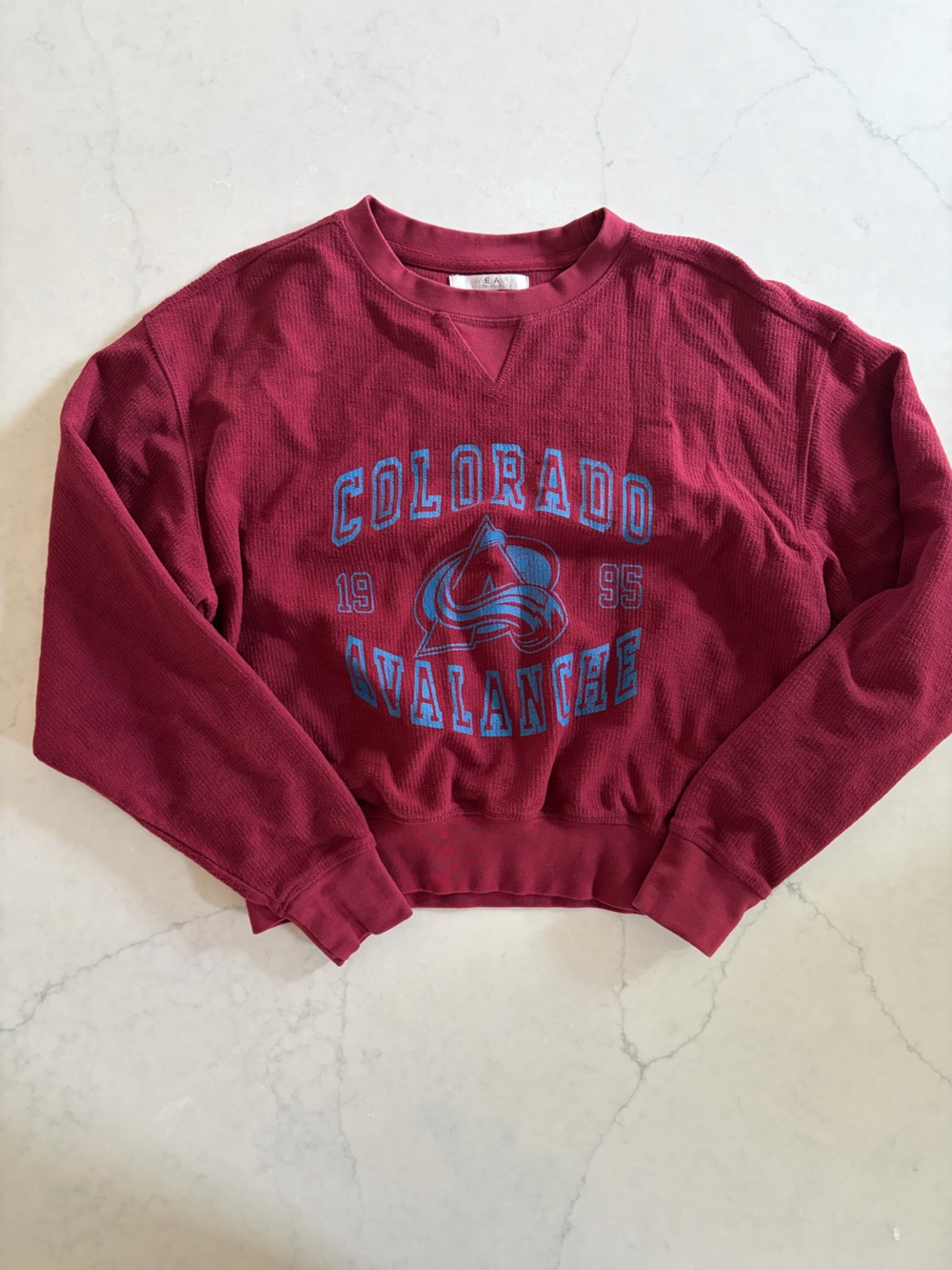 Colorado Avalanche Burgundy Graphic Cropped Crewneck Sweater